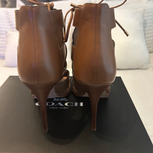 Coach Leather Ankle Booties Size 8.5 - Picture 3 of 5